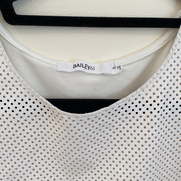 Bailey44 - Womens white crop top, size small - Picture 4 of 4